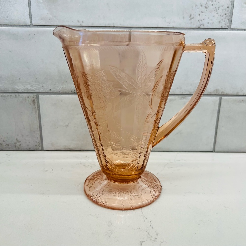 JEANNETTE Vintage 1930s Poinsettia Floral Pink Depression Glass 32 Oz Pitcher